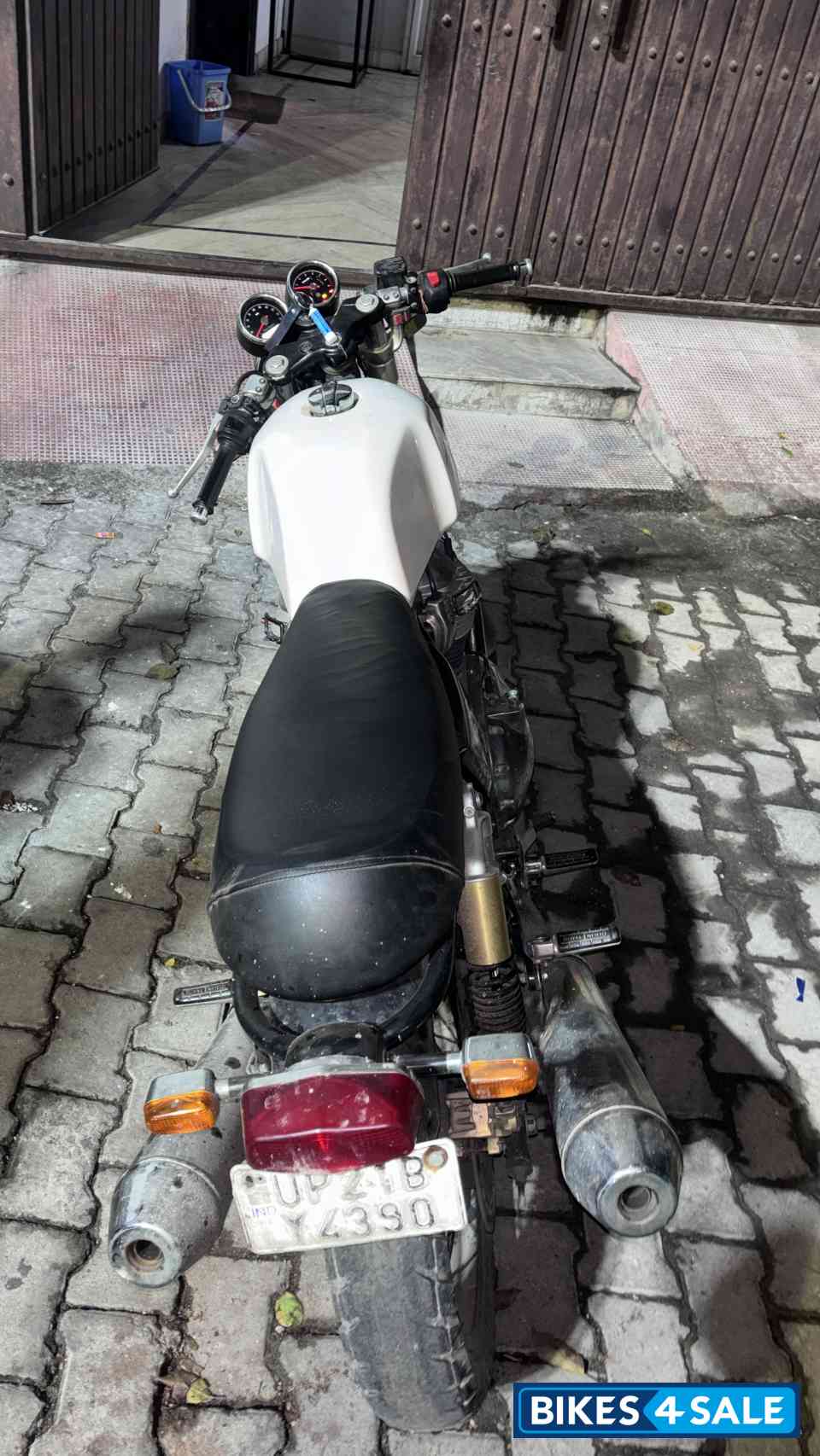 Ice Queen Royal Enfield Continental GT 650