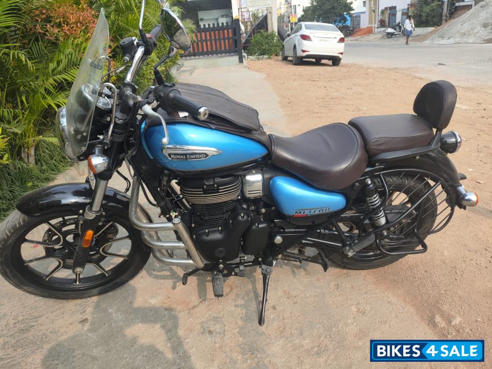 Royal Enfield Meteor 350 Supernova