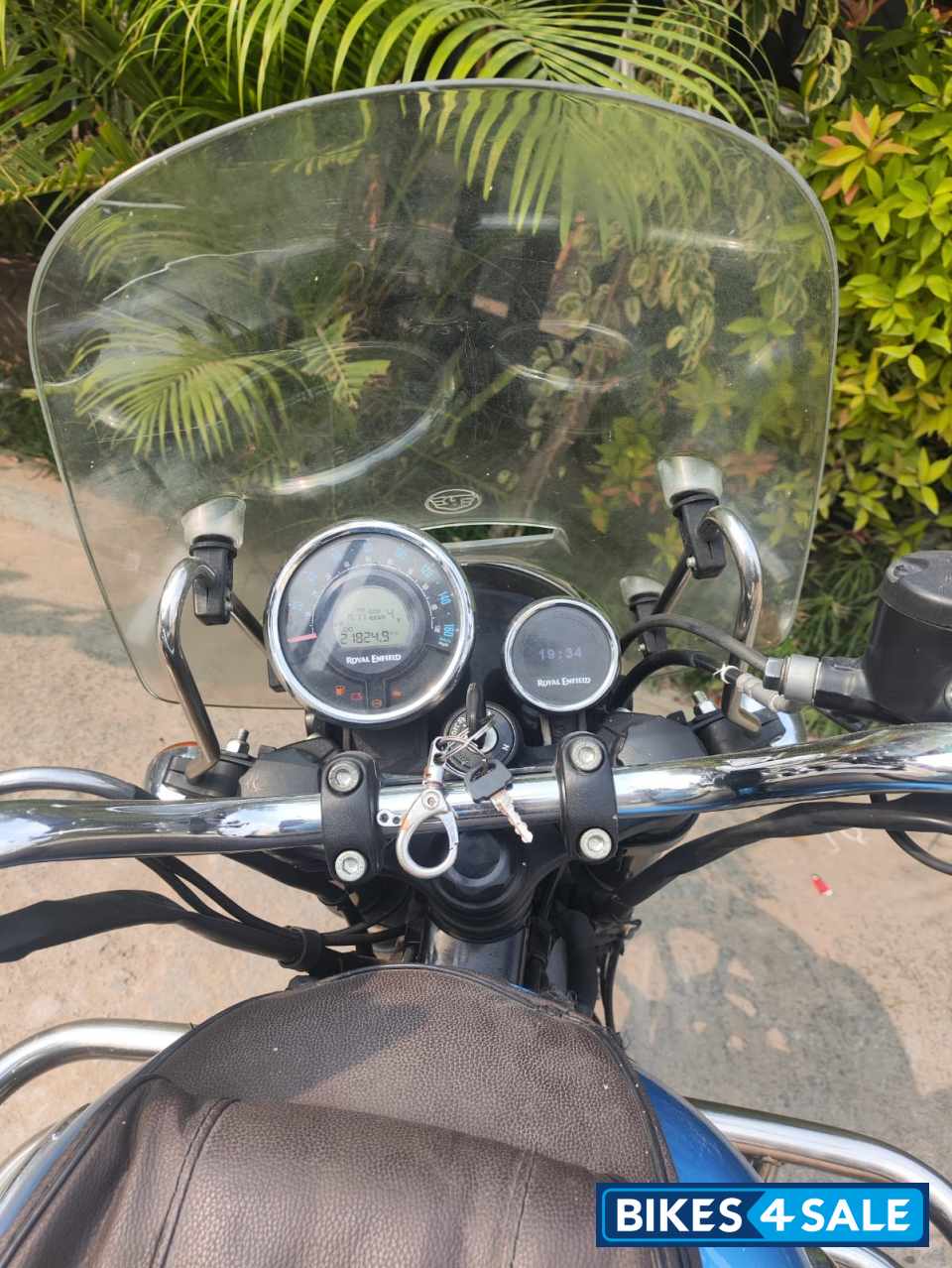 Royal Enfield Meteor 350 Supernova Royal Enfield Meteor 350 Supernova