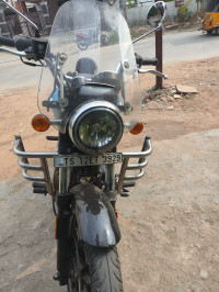 Royal Enfield Meteor 350 Supernova