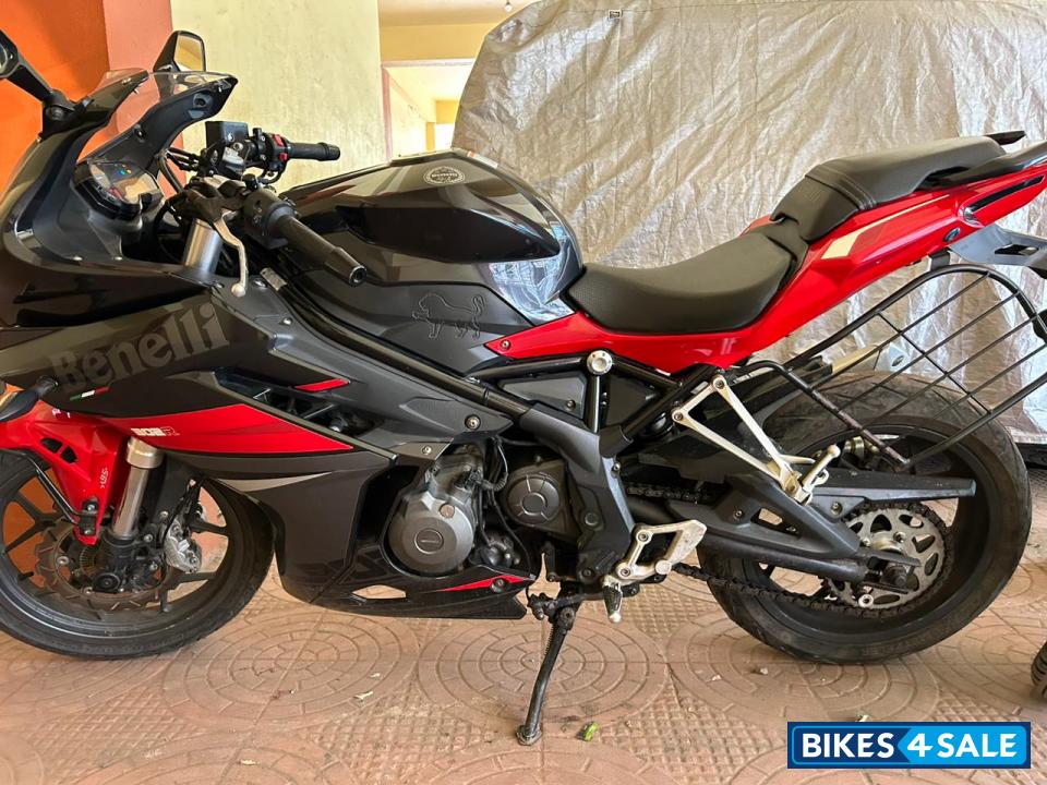 Black Benelli 302R Black Benelli 302R
