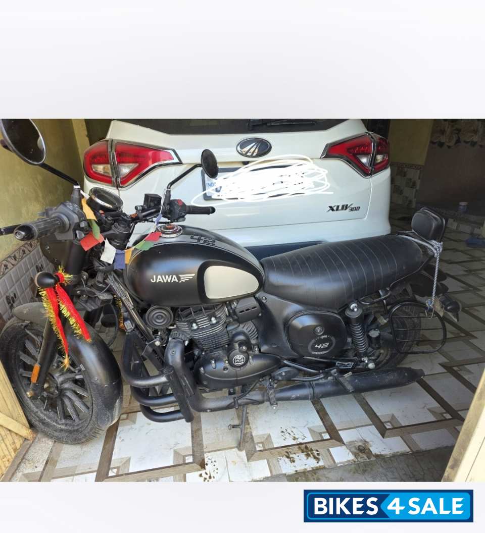 Dual Tone Black White Jawa 42 Dual Tone Dual Tone Black White Jawa 42 Dual Tone