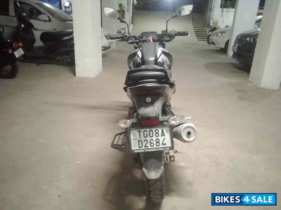 Black TVS Raider Black Panther Edition
