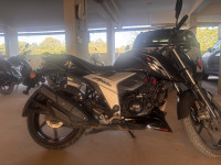 TVS Apache RTR 160 4V