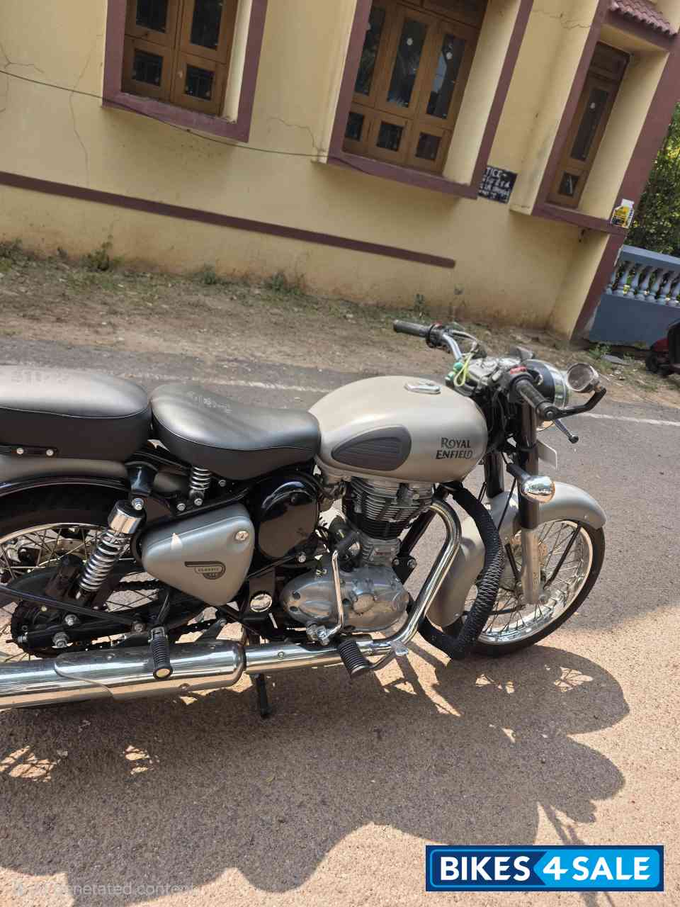 Royal Enfield Classic 350
