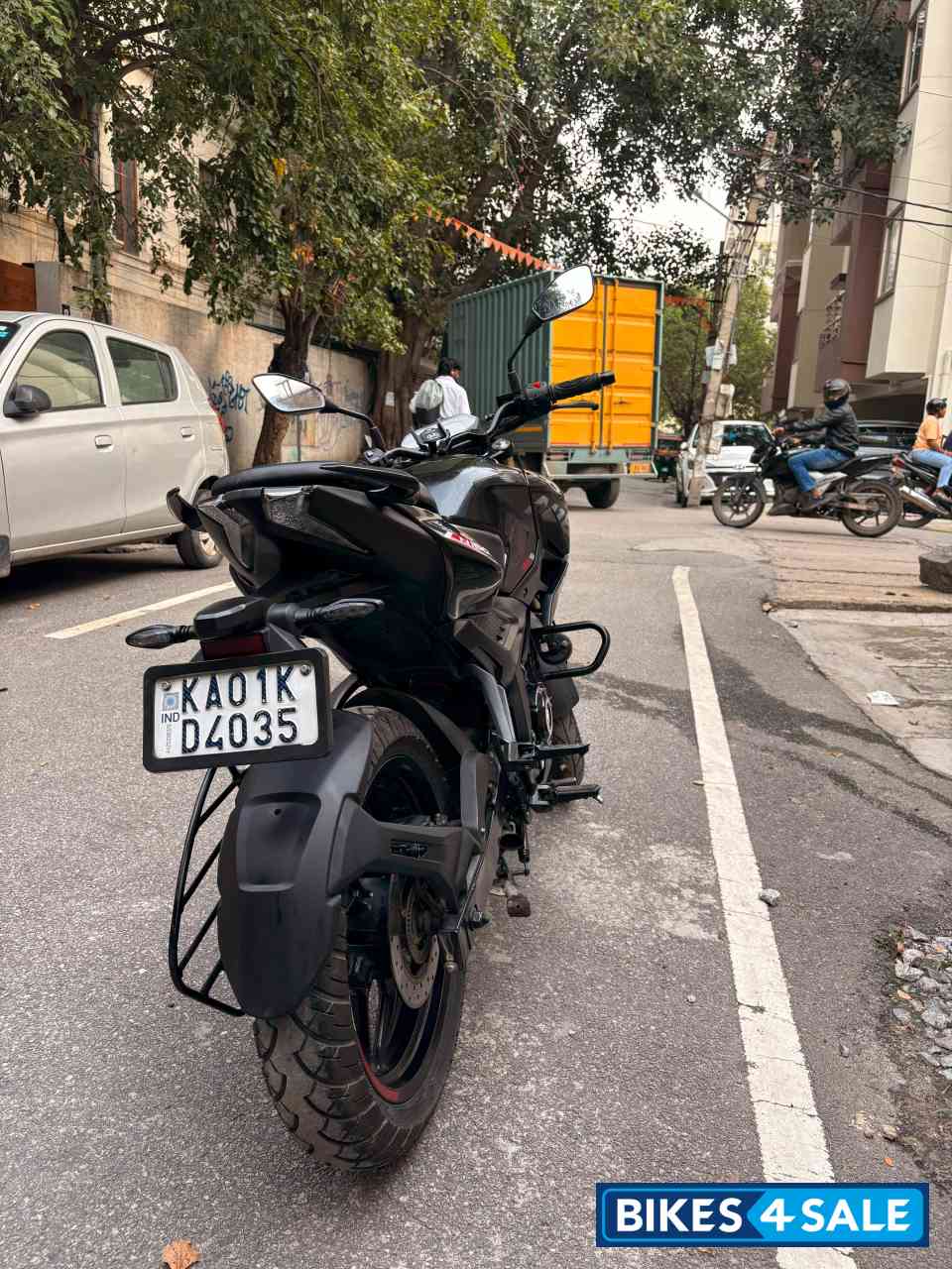 Bajaj Pulsar N160