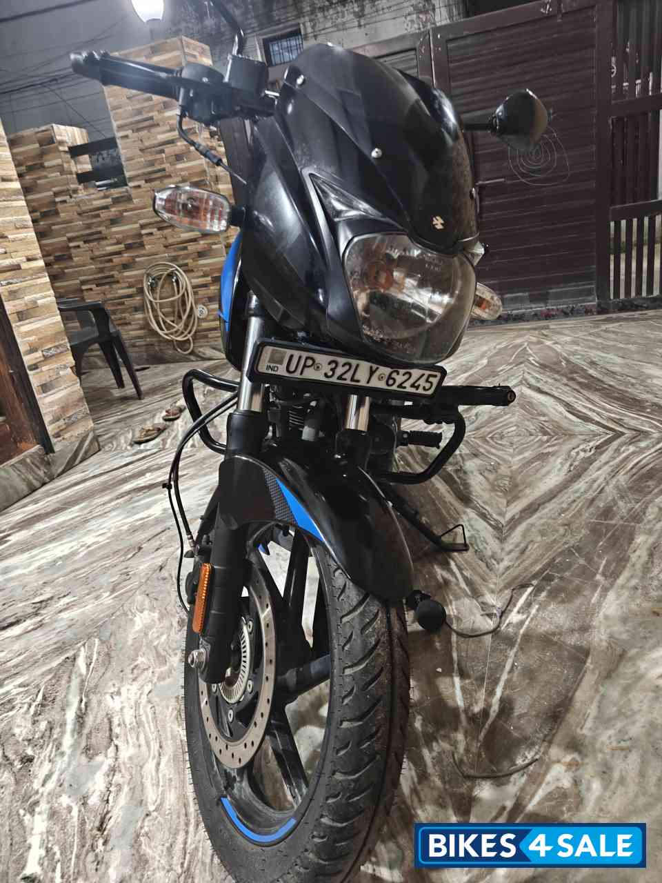 Bajaj Pulsar 150 Twin Disc BS6