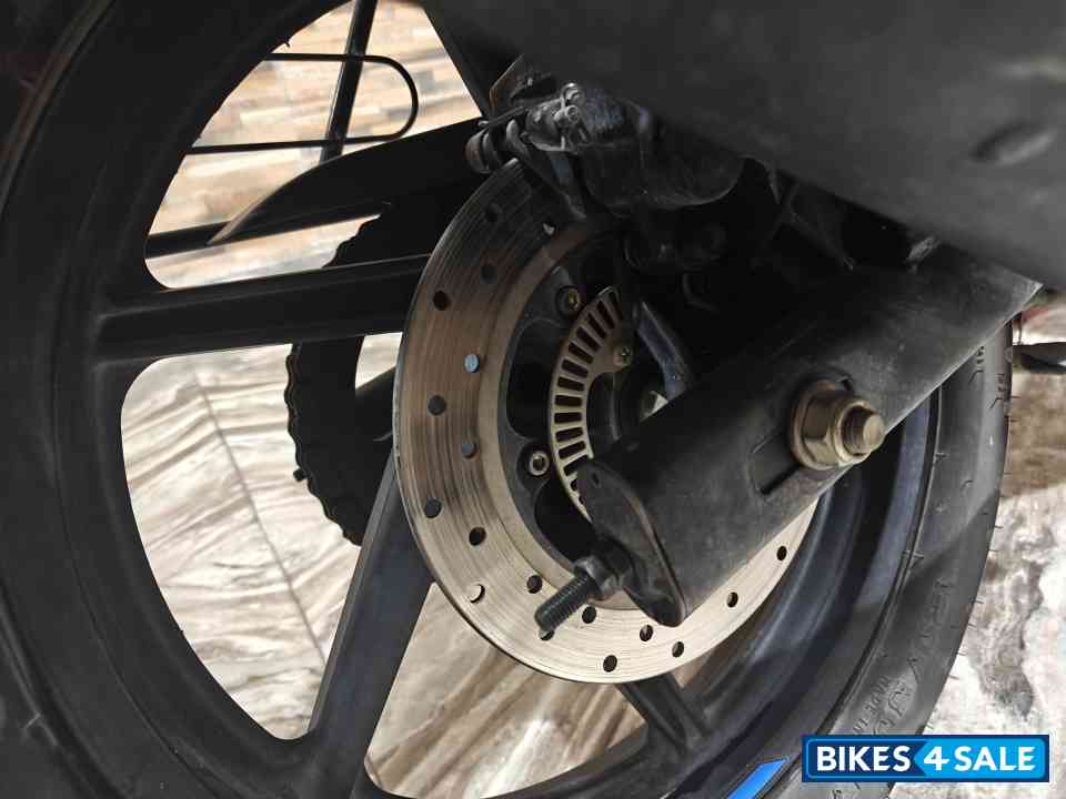 Bajaj Pulsar 150 Twin Disc BS6