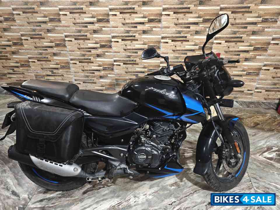 Bajaj Pulsar 150 Twin Disc BS6