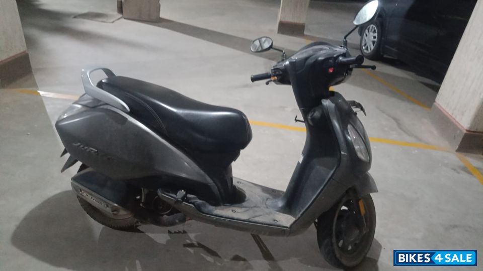 Gray TVS Jupiter Gray TVS Jupiter