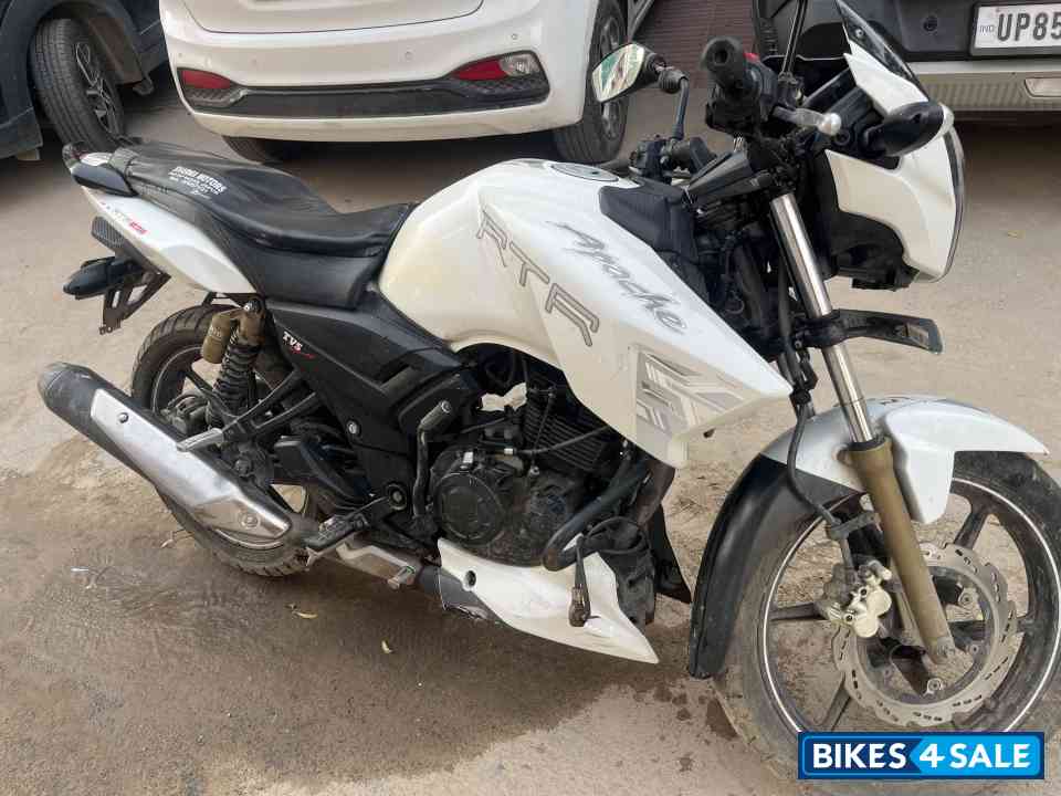 TVS Apache RTR 180 ABS
