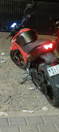 Sport Red Hero Xtreme 160R BS6