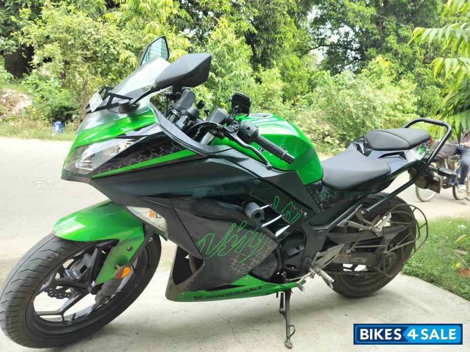 Kawasaki Ninja 300 BS6 Kawasaki Ninja 300 BS6