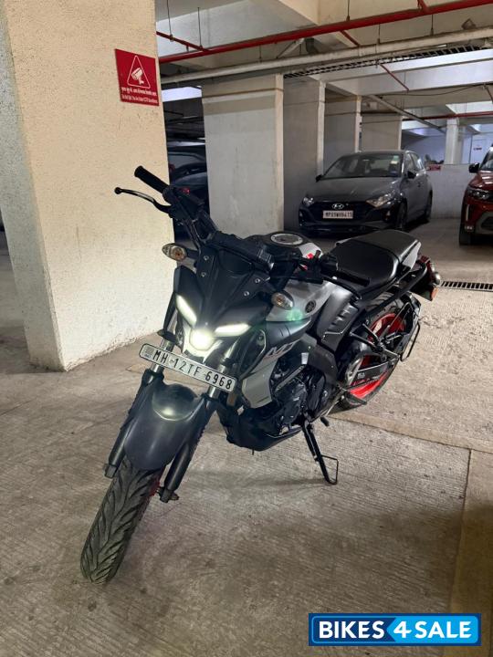 White -orange Yamaha MT-15 BS6 White -orange Yamaha MT-15 BS6