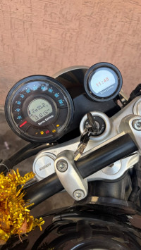 Astral Black Royal Enfield Super Meteor 650