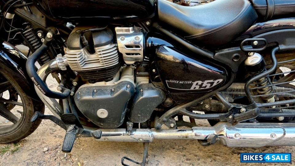 Astral Black Royal Enfield Super Meteor 650 Astral Black Royal Enfield Super Meteor 650