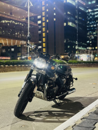 Astral Black Royal Enfield Super Meteor 650
