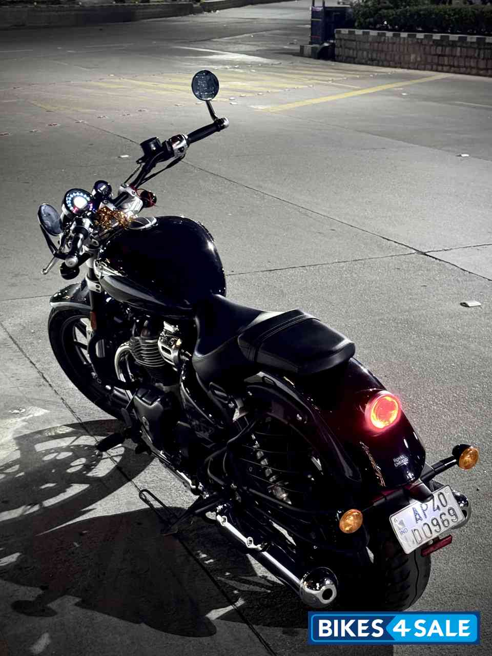 Astral Black Royal Enfield Super Meteor 650 Astral Black Royal Enfield Super Meteor 650