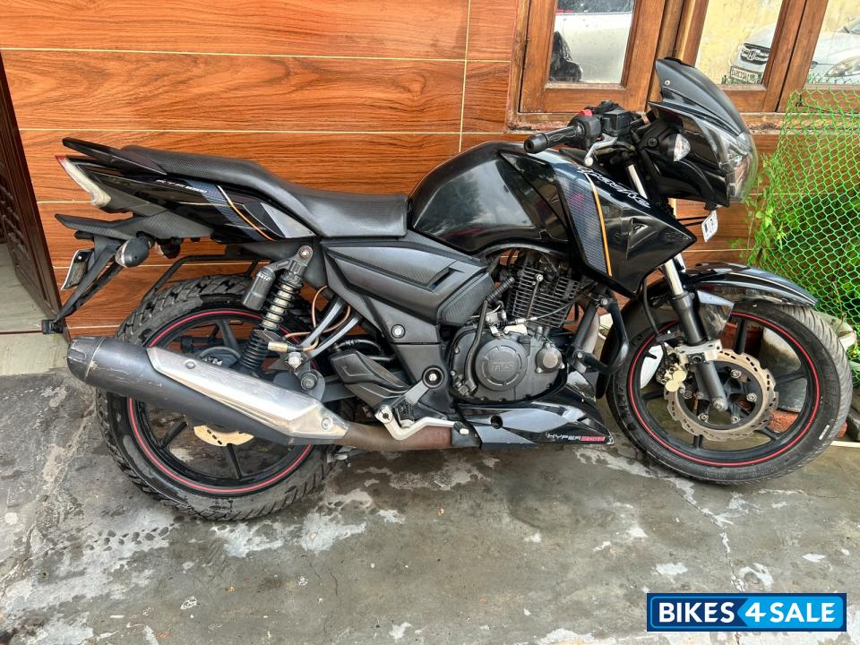 TVS Apache RTR 160 4V