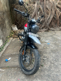 Yezdi Scrambler Dual Tone