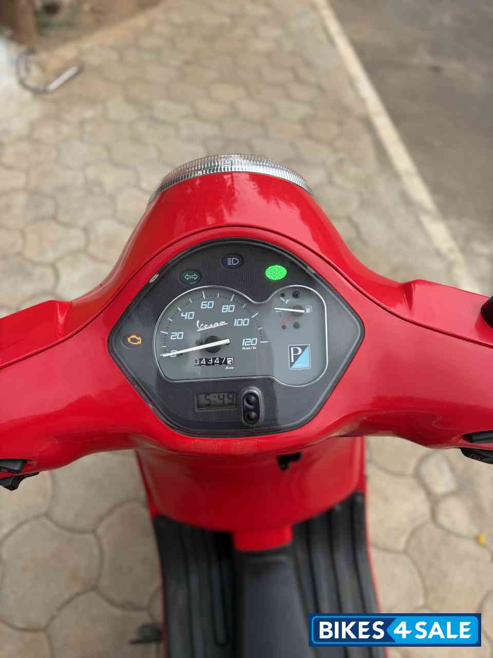 Vespa ZX 125