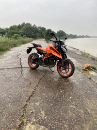 Electronic Orange KTM Duke 390 2024