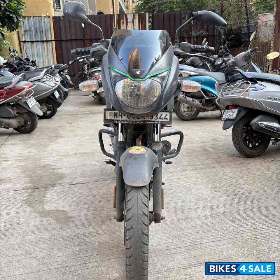 Tree Frog Green Bajaj Pulsar 125 Split Seat Tree Frog Green Bajaj Pulsar 125 Split Seat