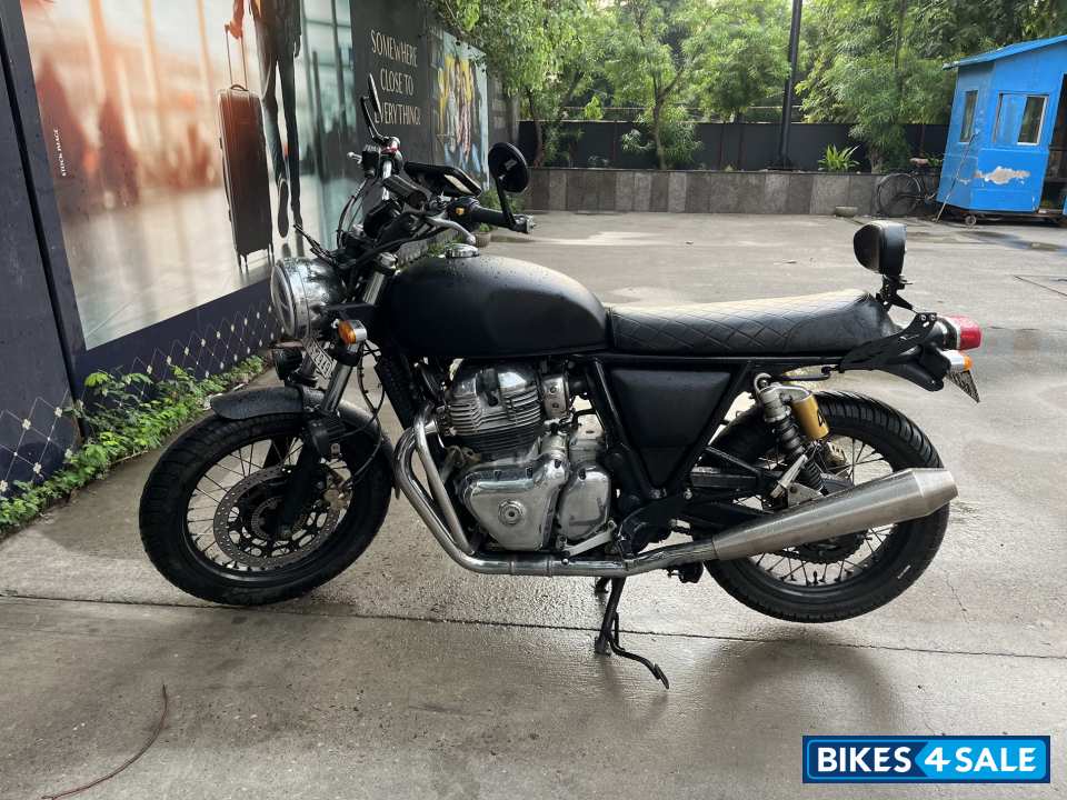 Black Royal Enfield Interceptor 650 Twin