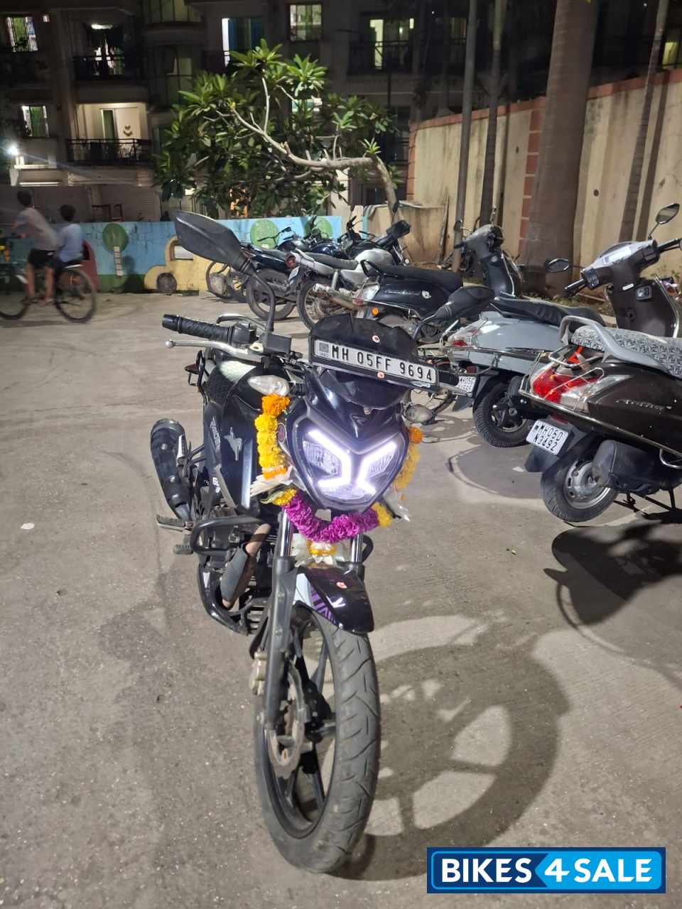Black Panther TVS Raider SX Black Panther TVS Raider SX