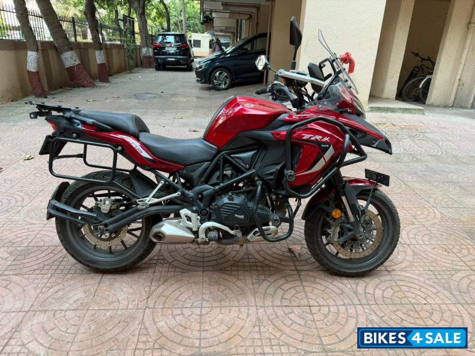 Red Benelli TRK 502 BS6 Red Benelli TRK 502 BS6