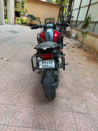 Red Benelli TRK 502 BS6