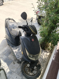 Matte Gray Hero Electric Atria LX
