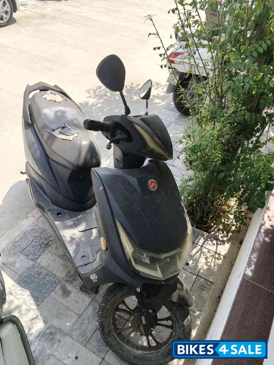 Matte Gray Hero Electric Atria LX