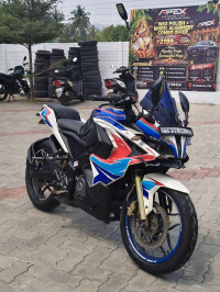 Bajaj Pulsar RS 200 ABS