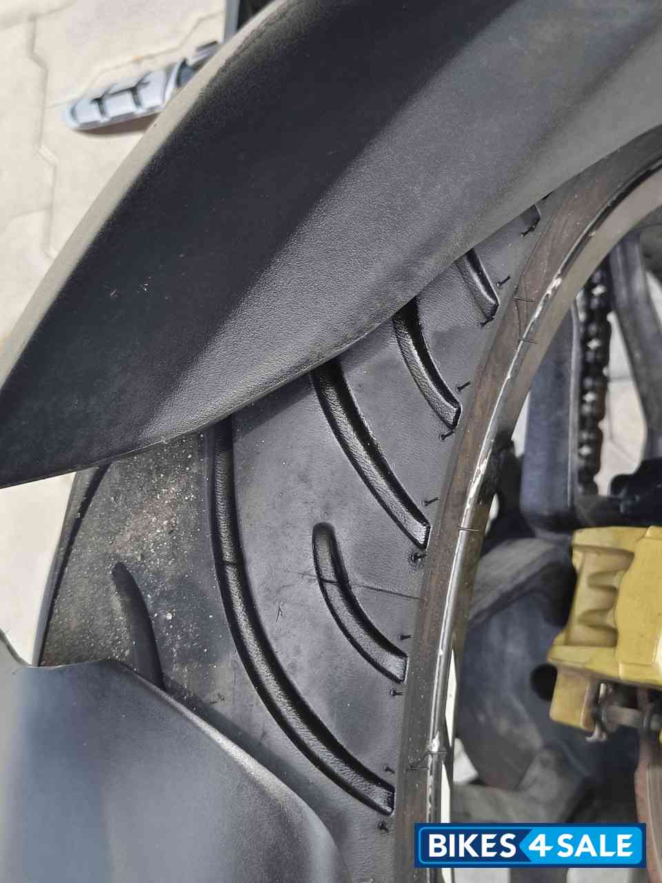 Bajaj Pulsar RS 200 ABS Bajaj Pulsar RS 200 ABS