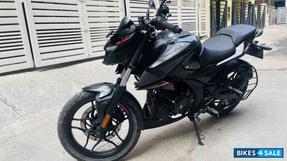 Bajaj Pulsar N160 Dual Channel ABS