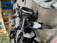 Bluish White Yamaha FZ25