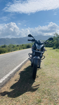 Black Bajaj Pulsar 200 NS