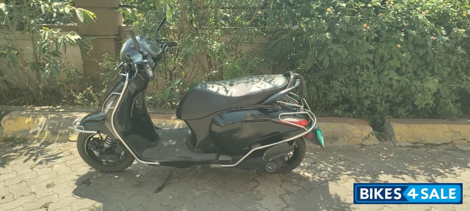 Brooklyn Black Bajaj Chetak Premium Brooklyn Black Bajaj Chetak Premium