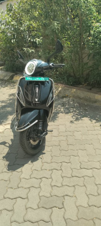 Brooklyn Black Bajaj Chetak Premium