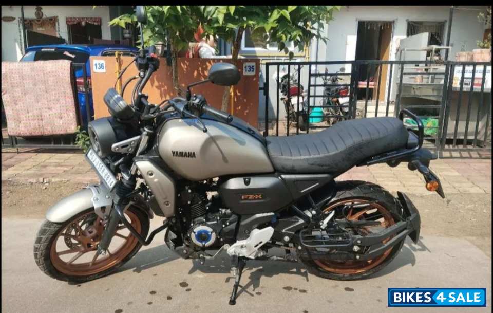 Yamaha FZ-X Hybrid