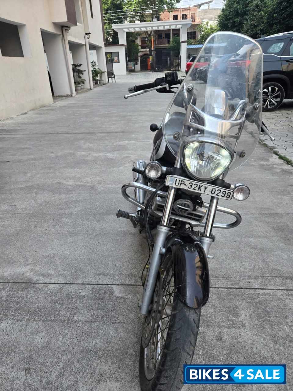Bajaj Avenger Cruise 220 Bajaj Avenger Cruise 220