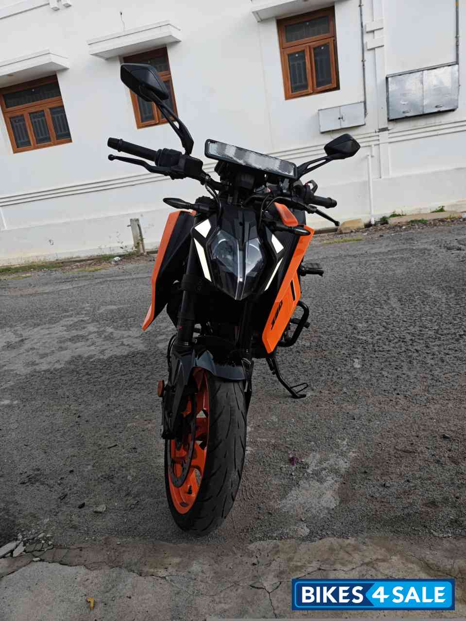 Electric Orange KTM Duke 390 2024 Electric Orange KTM Duke 390 2024