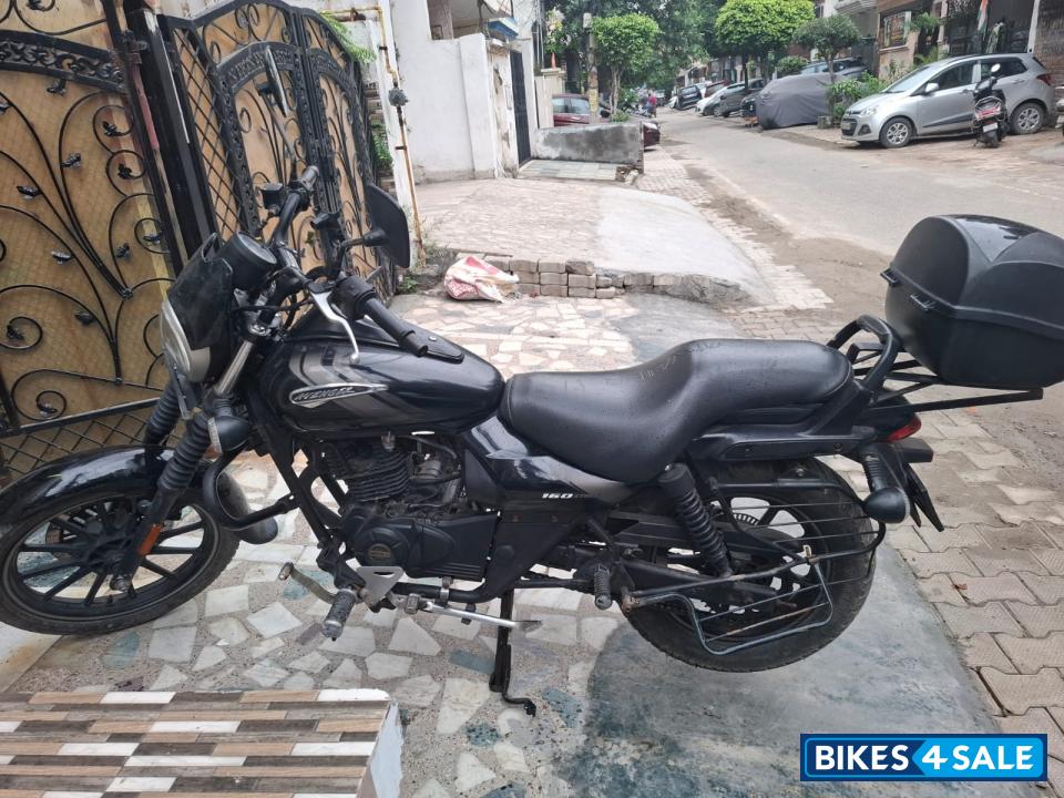 Bajaj Avenger Street 160
