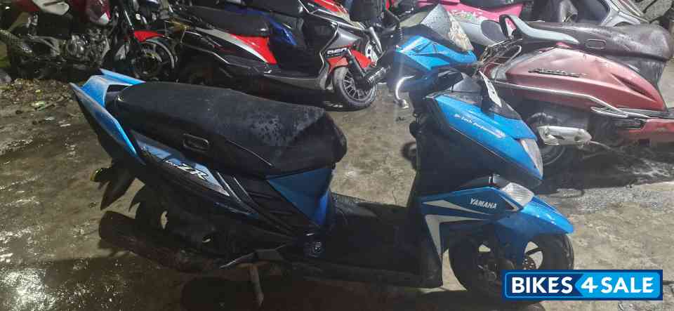 Yamaha Cygnus Ray ZR