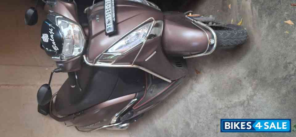 Brown TVS Jupiter 125
