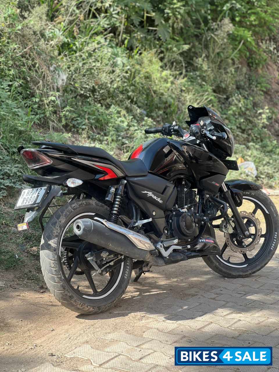 Black TVS Apache RTR 160 Black TVS Apache RTR 160