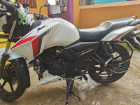 White TVS Apache RTR 160 BS VI