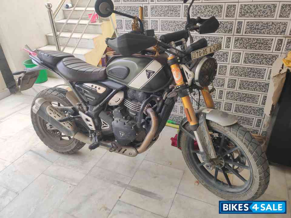 Triumph Scrambler 400 X