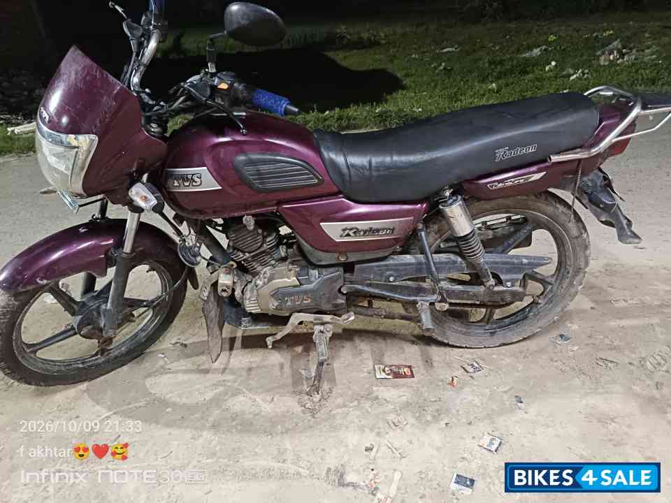 Red TVS Radeon